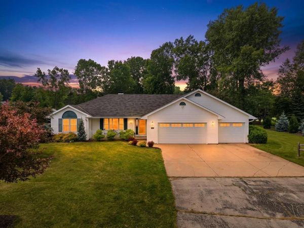 3137 HARTFORD COURT, Suamico, WI 54313