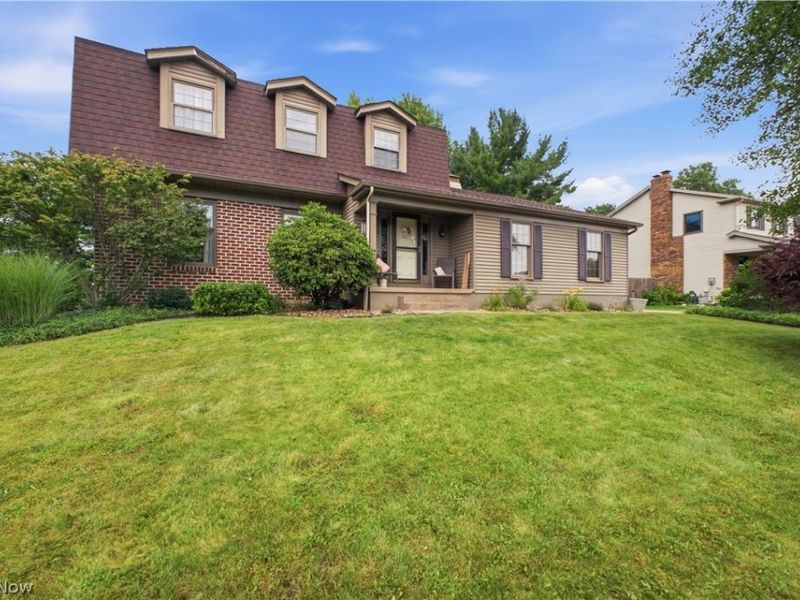 3218 Hummingbird Hill Drive, Poland, OH 44514 Photo 2