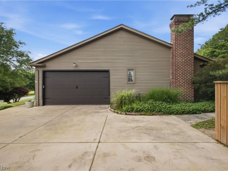 3218 Hummingbird Hill Drive, Poland, OH 44514 Photo 5