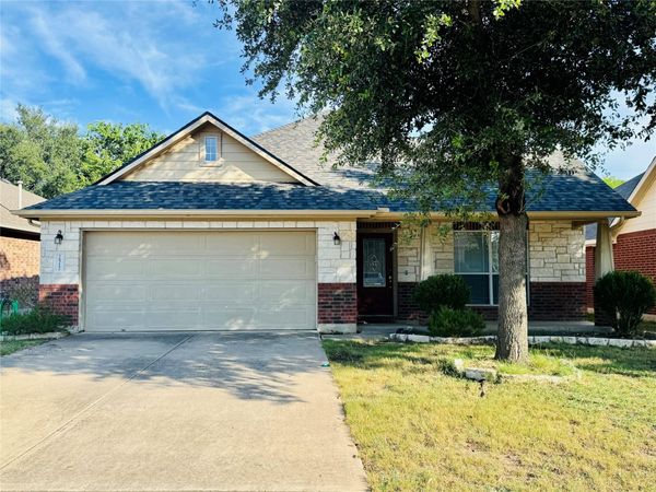 2512 Ericanna LN, Leander, TX 78641