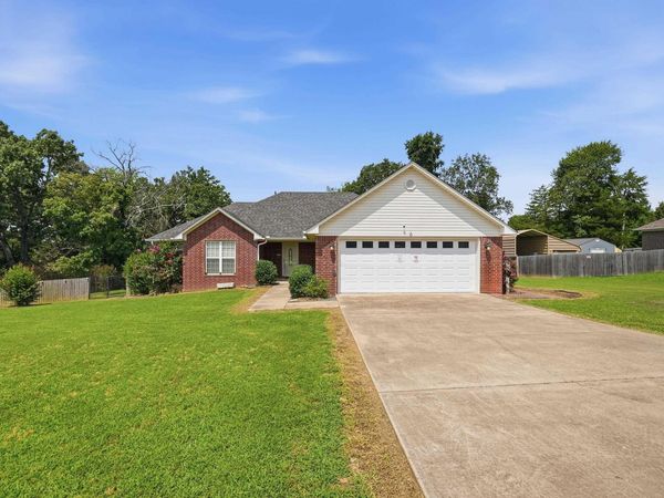 6 Cedar Knolls Loop, Greenbrier, AR 72058