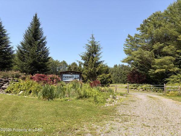 45 Huntsville Idetown Road, Dallas, PA 18612