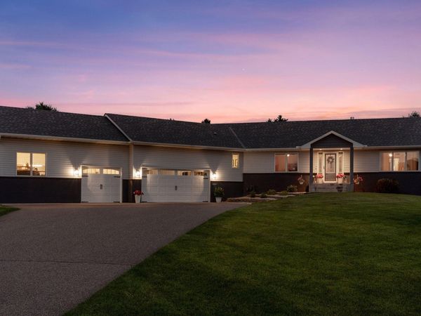 17007 Vickers Street NE, Ham Lake, MN 55304