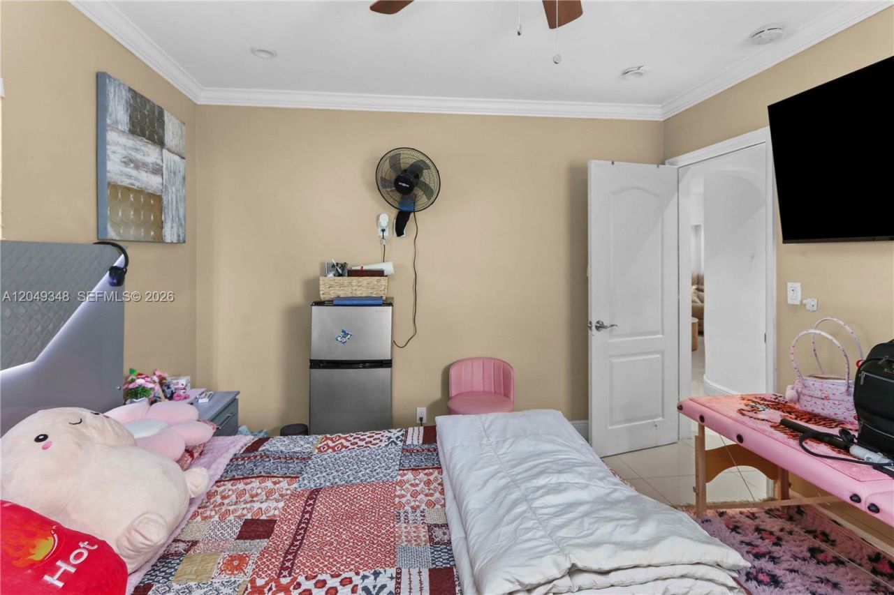 3080 SW 5th St , Miami, FL 33135 Photo