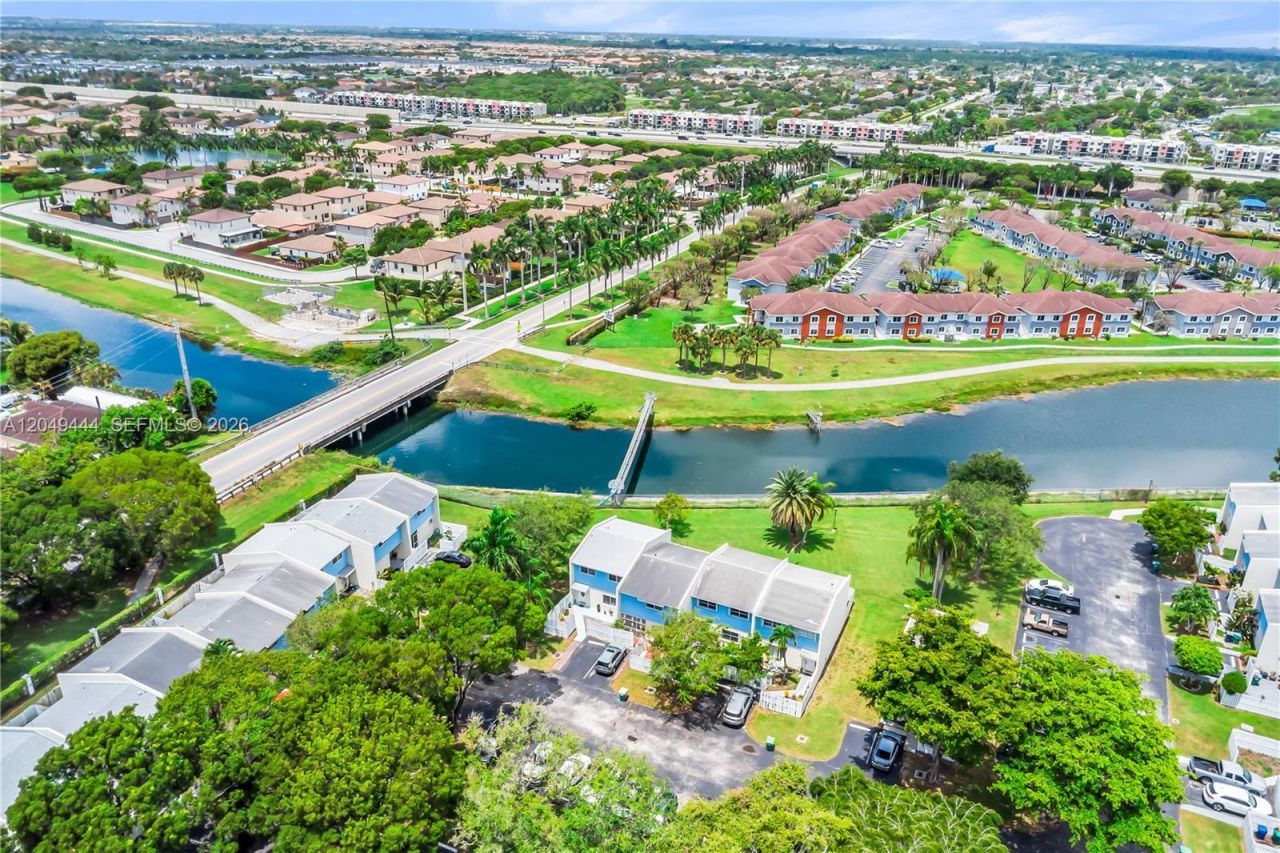 22334 SW 103rd Ct, Cutler Bay, FL 33190 Photo