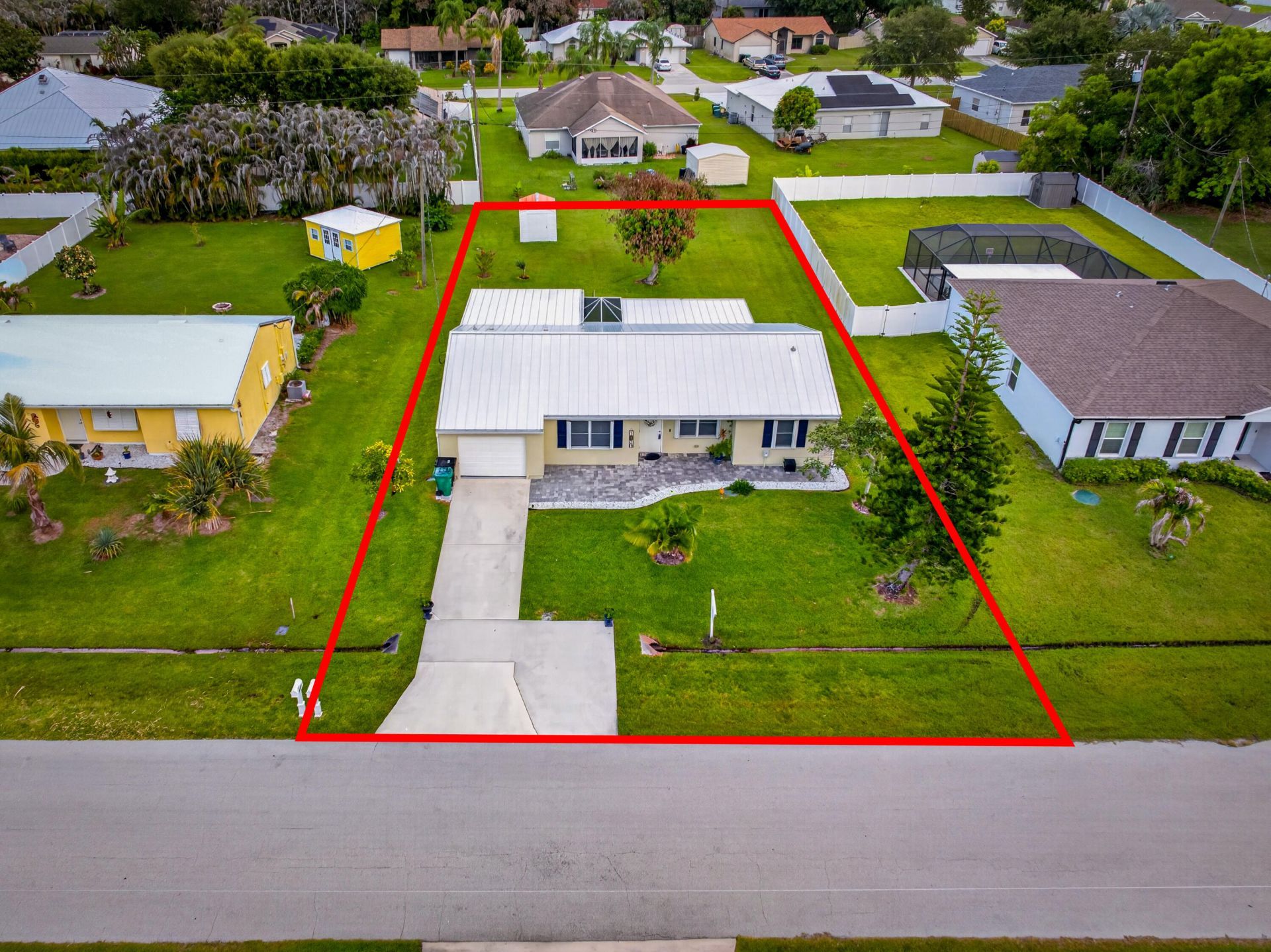 2341 SE West Blackwell Drive, Port Saint Lucie, FL 34952 Photo