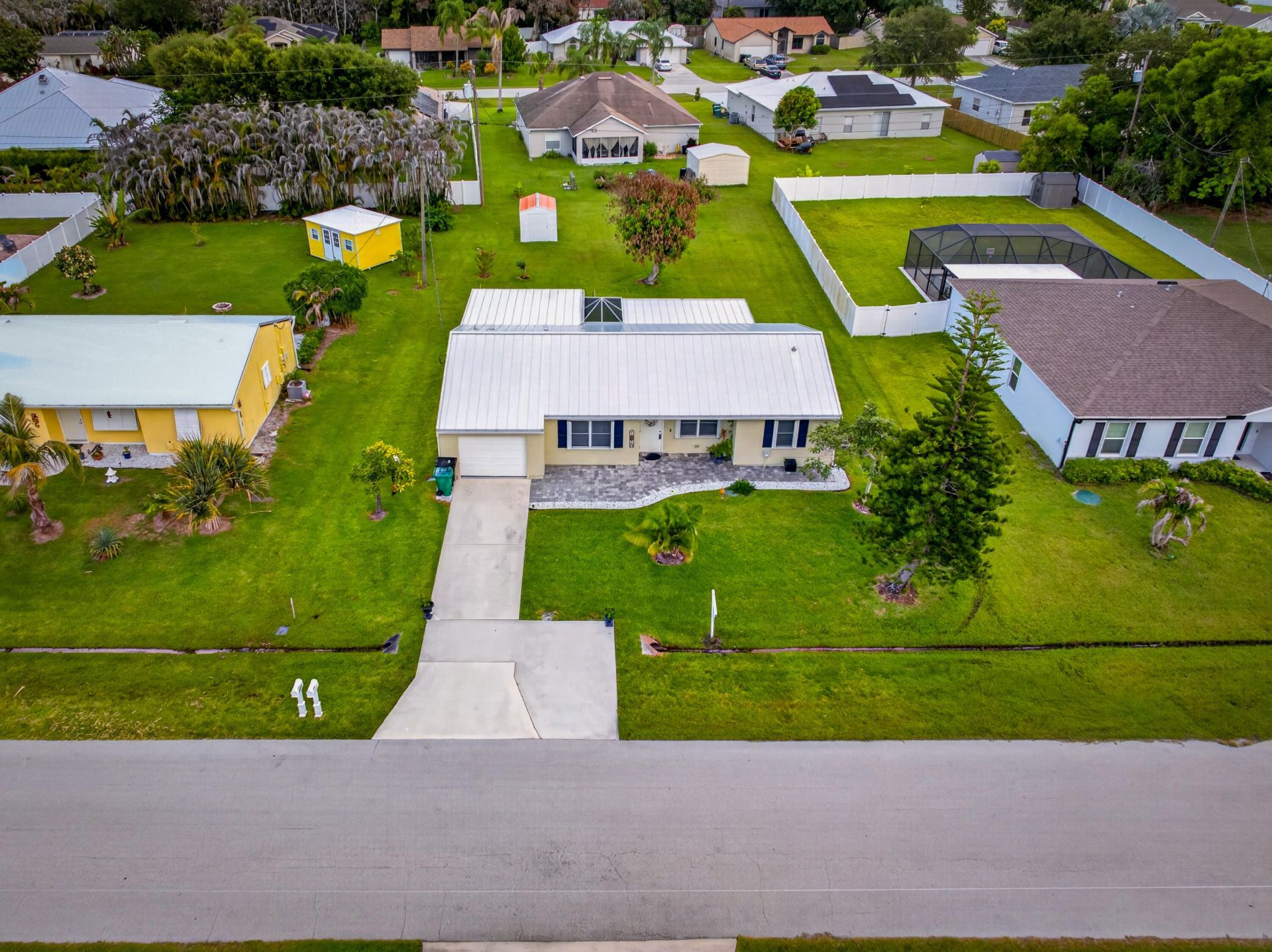 2341 SE West Blackwell Drive, Port Saint Lucie, FL 34952 Photo