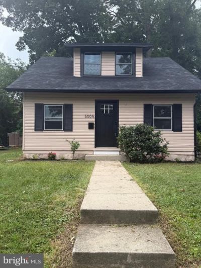5005 HOLLYWOOD ROAD, COLLEGE PARK, MD 20740