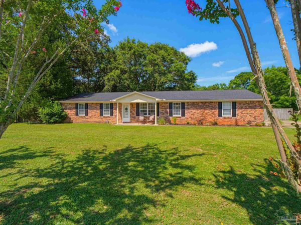 105 Beland Rd, Pensacola, FL 32534
