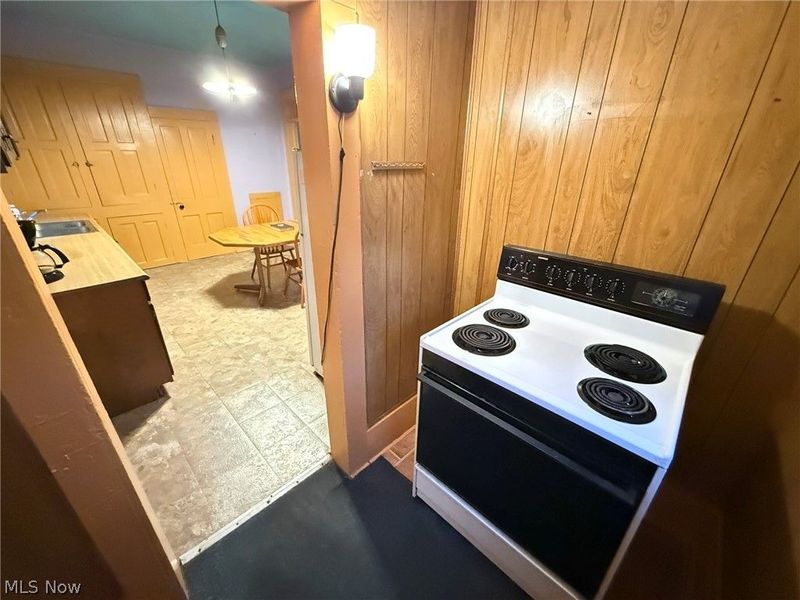 525 N Dawson Street, Uhrichsville, OH 44683 Photo 13