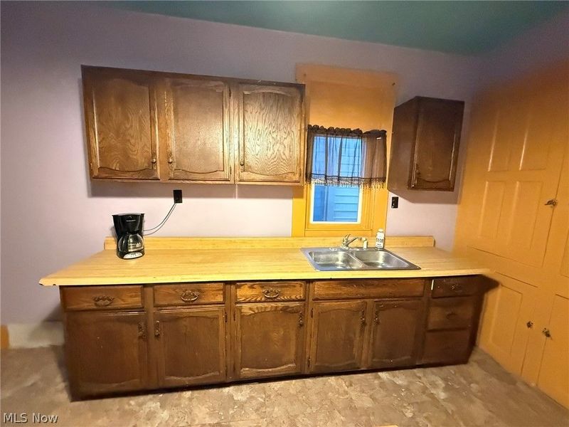 525 N Dawson Street, Uhrichsville, OH 44683 Photo 14