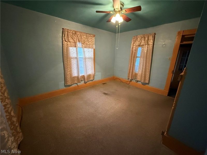 525 N Dawson Street, Uhrichsville, OH 44683 Photo 3