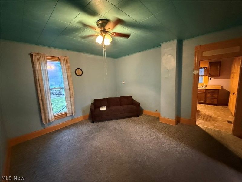 525 N Dawson Street, Uhrichsville, OH 44683 Photo 6