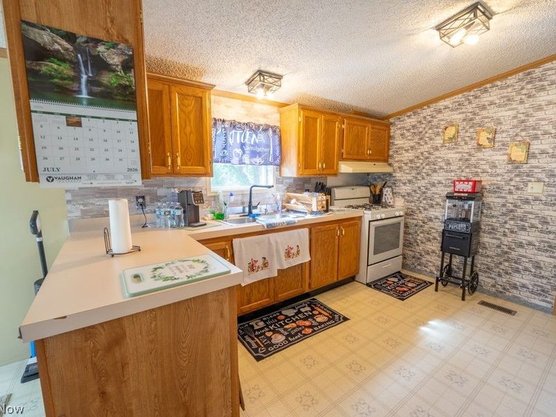 112 Evergreen Lane, Unit 112, Apple Creek, OH 44606 Photo 33