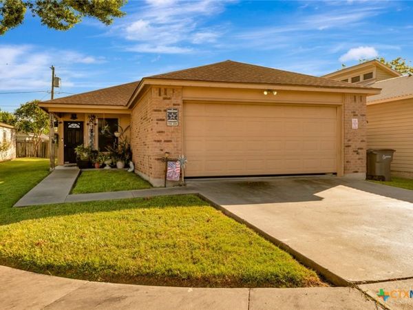 129 Avant Garde Drive , Victoria, TX 77901