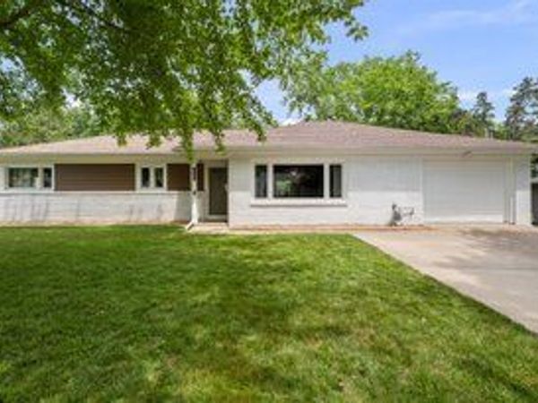 2517 37th Avenue , Rock Island, IL 61201