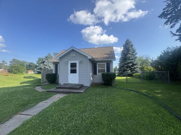 303 3rd Street , Matherville, IL 61263
