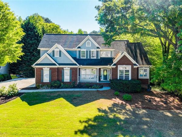 185 Amberbrook Circle , Grayson, GA 30017