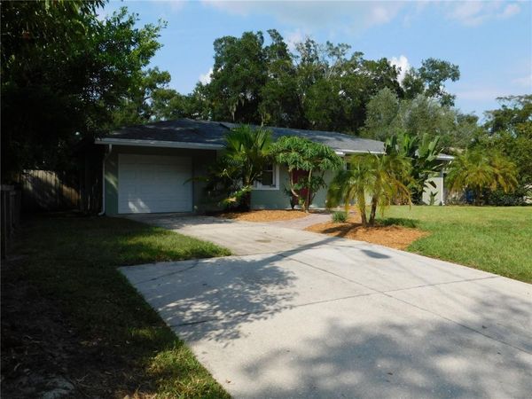 565 E JESSUP AVENUE , LONGWOOD, FL 32750