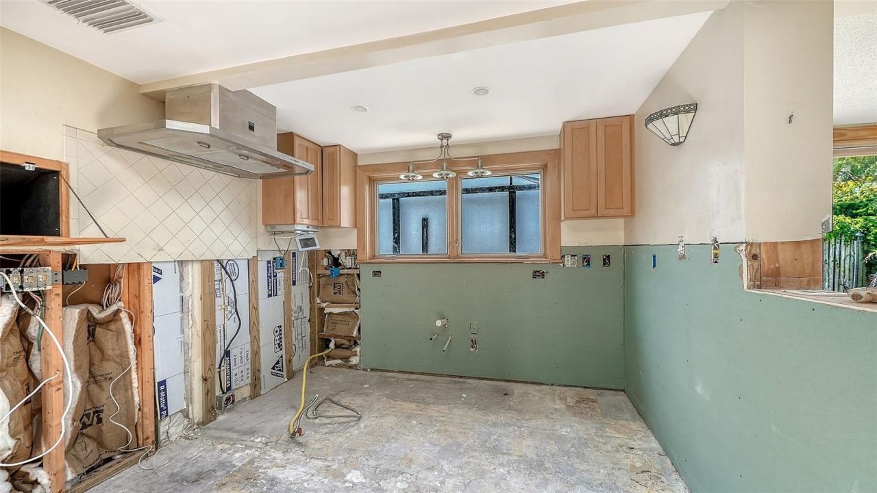 208 Hourglass Way, Unit V11, Sarasota, FL 34242 Photo