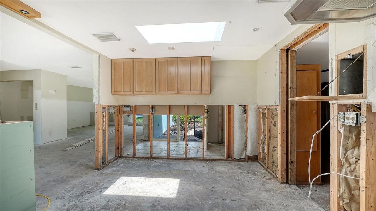 208 Hourglass Way, Unit V11, Sarasota, FL 34242 Photo