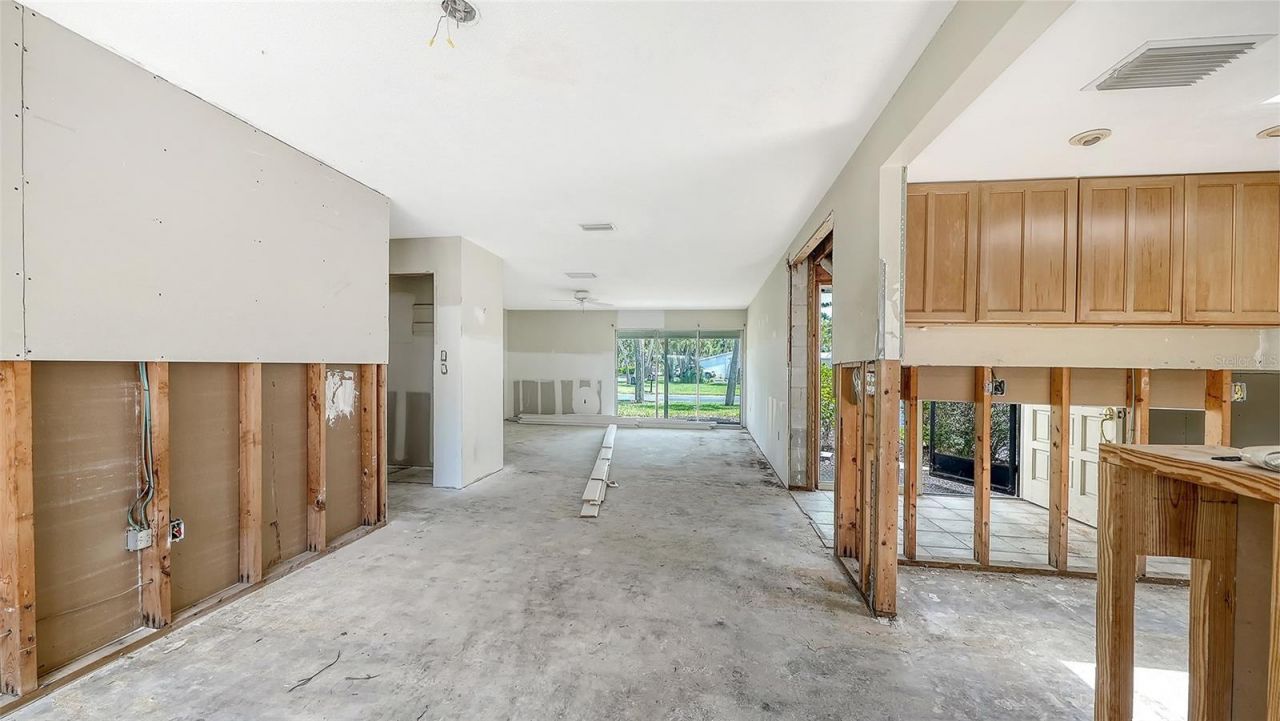 208 Hourglass Way, Unit V11, Sarasota, FL 34242 Photo