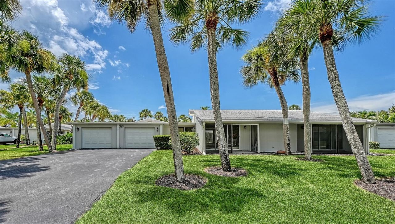 208 Hourglass Way, Unit V11, Sarasota, FL 34242 Photo