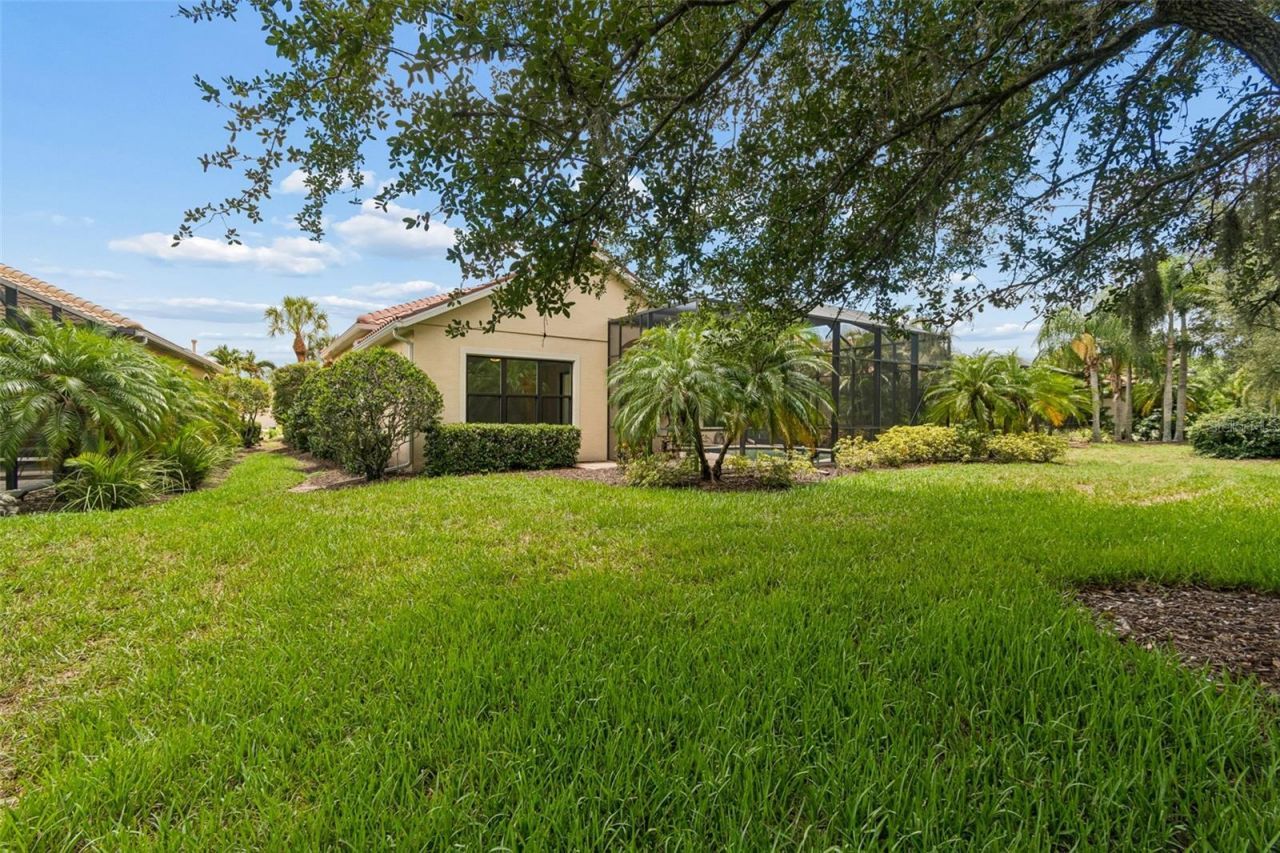 7222 Lake Forest Glen , Bradenton, FL 34202 Photo
