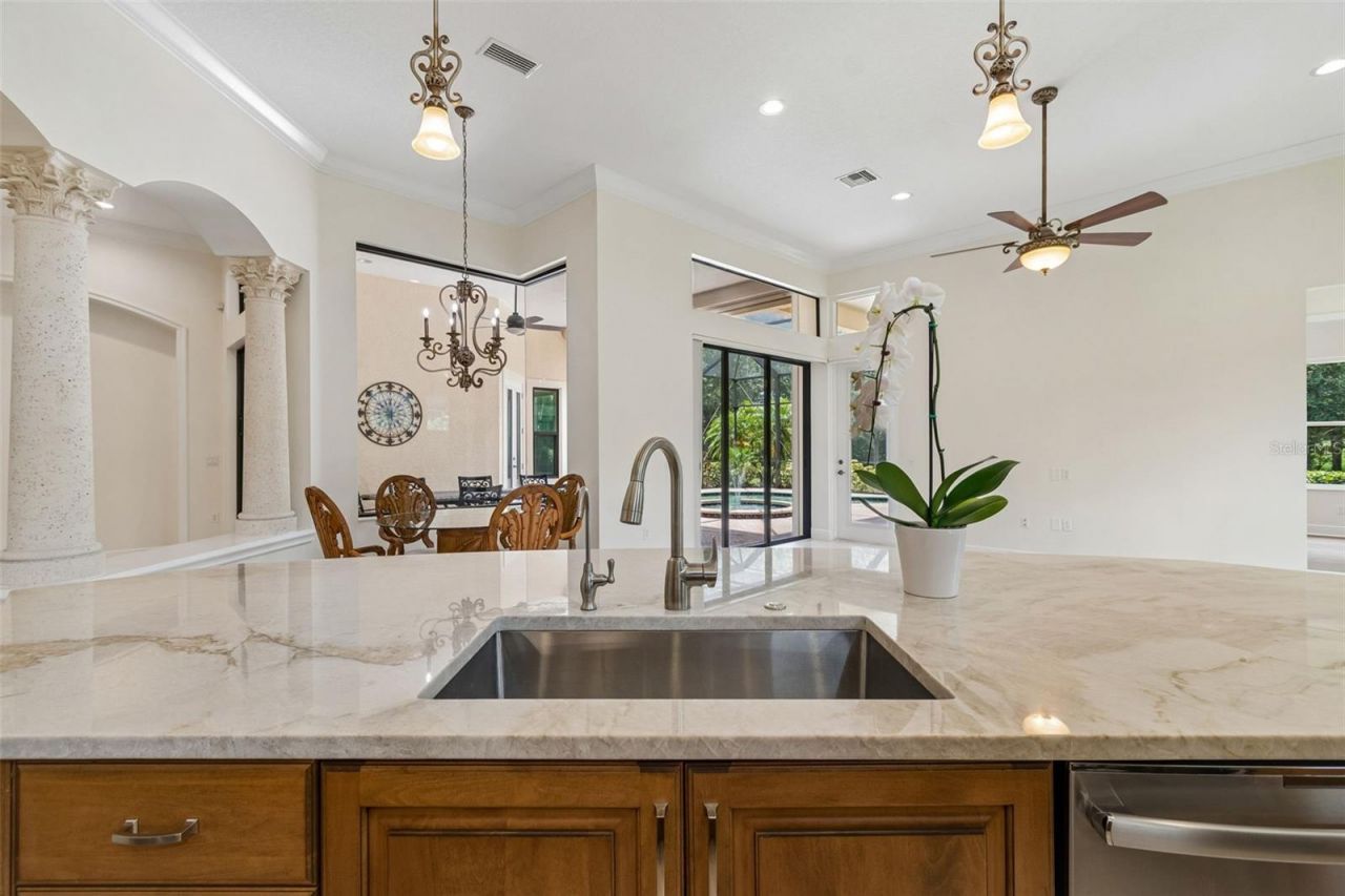 7222 Lake Forest Glen , Bradenton, FL 34202 Photo