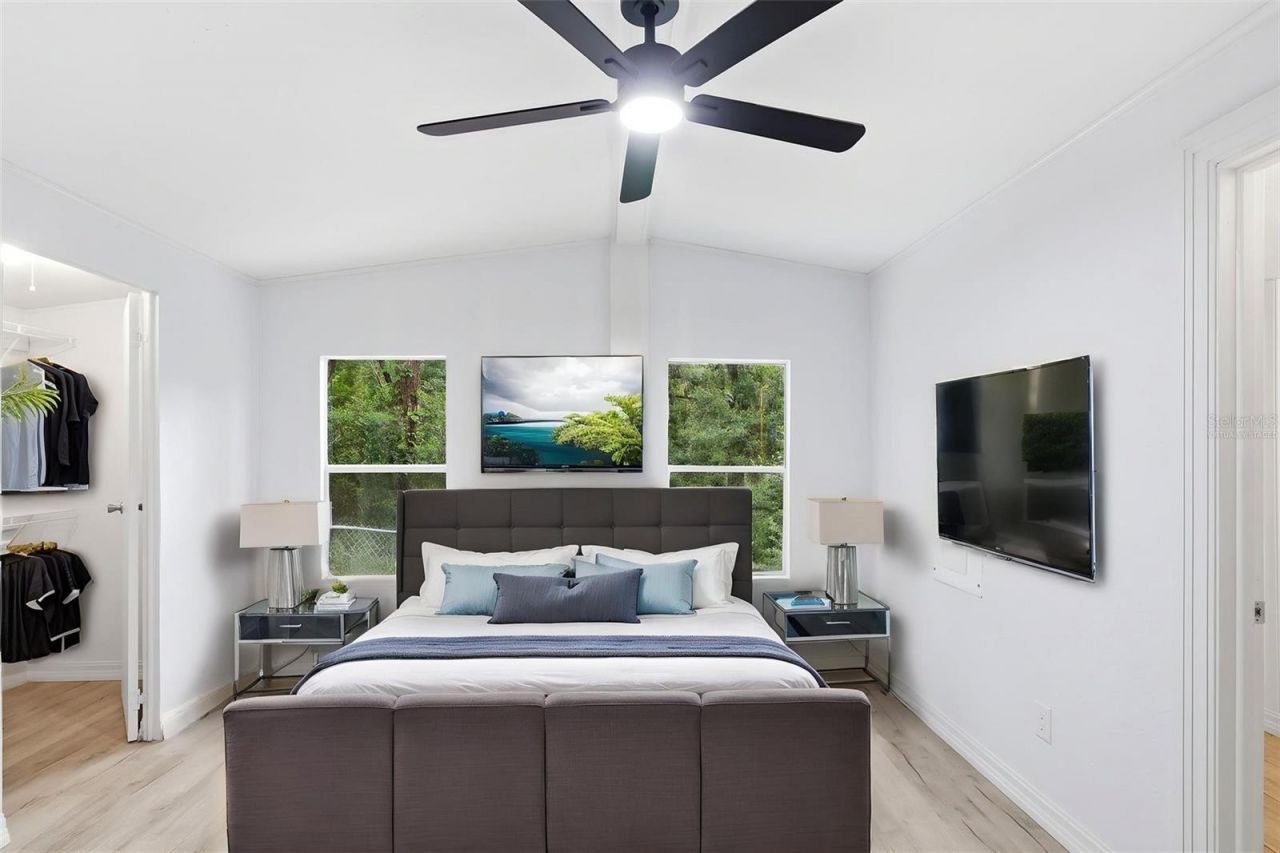403 Acorn Circle , Fruitland Park, FL 34731 Photo