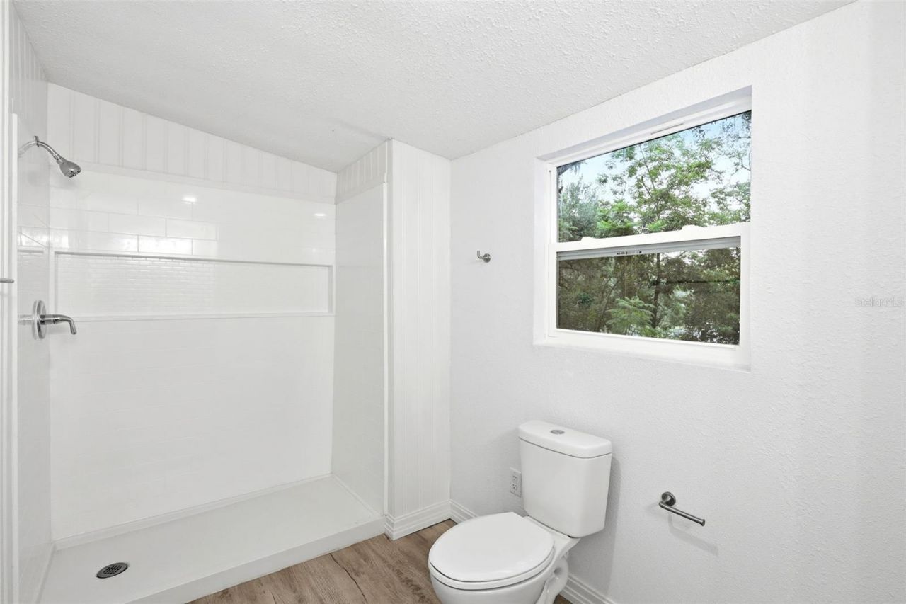 403 Acorn Circle , Fruitland Park, FL 34731 Photo