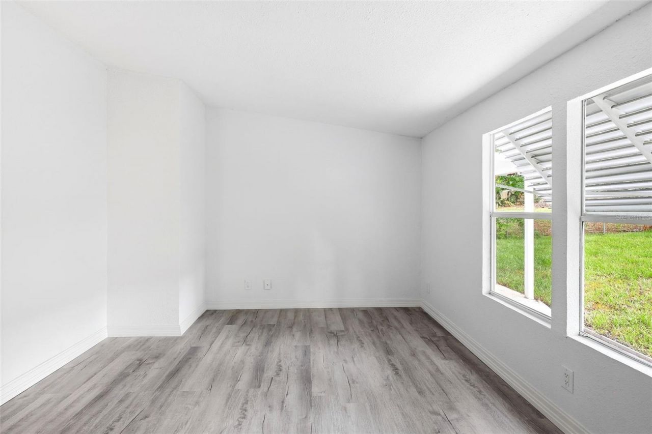 403 Acorn Circle , Fruitland Park, FL 34731 Photo