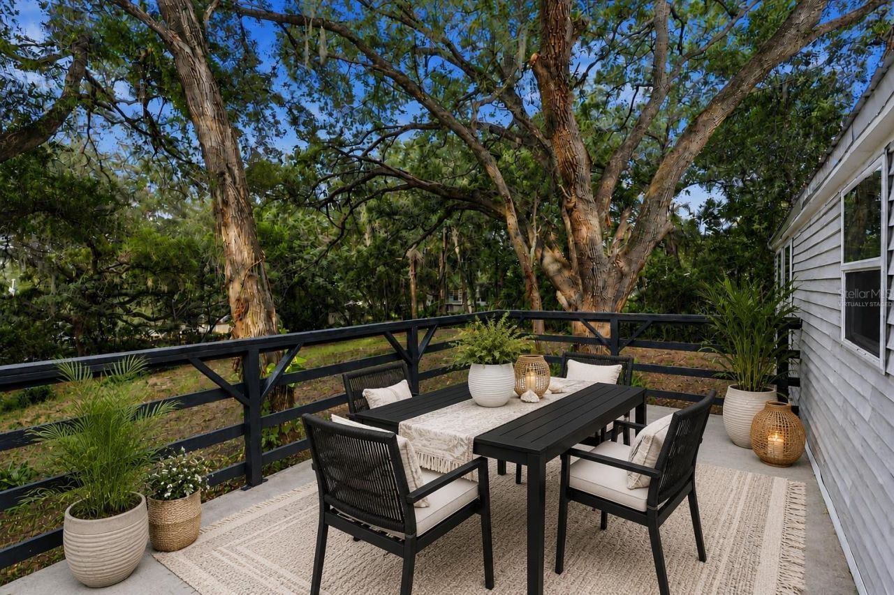 403 Acorn Circle , Fruitland Park, FL 34731 Photo