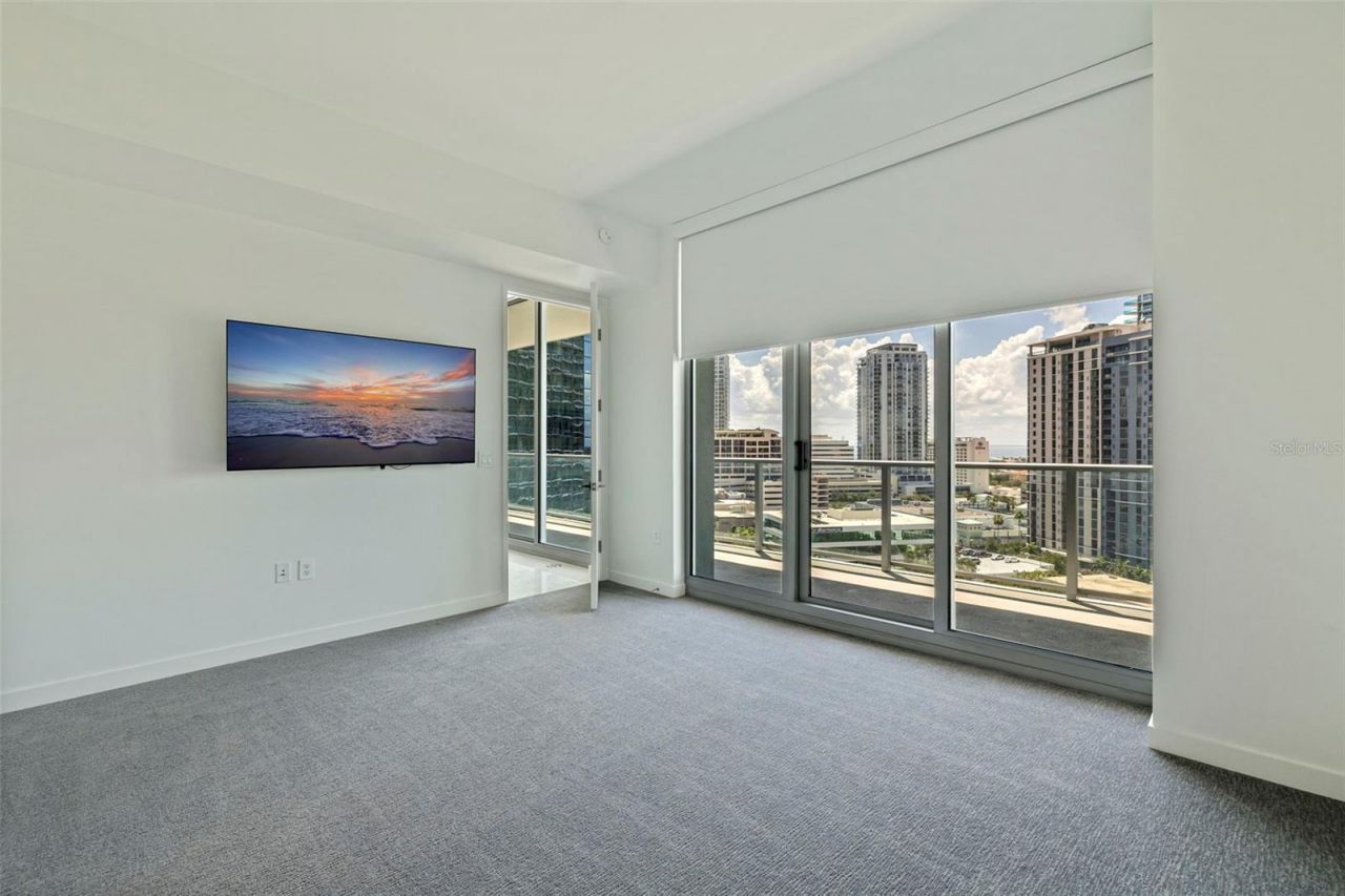 400 Central Avenue, Unit 1105, Saint Petersburg, FL 33701 Photo