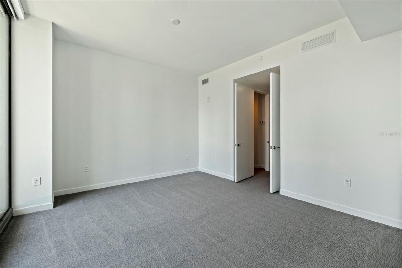 400 Central Avenue, Unit 1105, Saint Petersburg, FL 33701 Photo