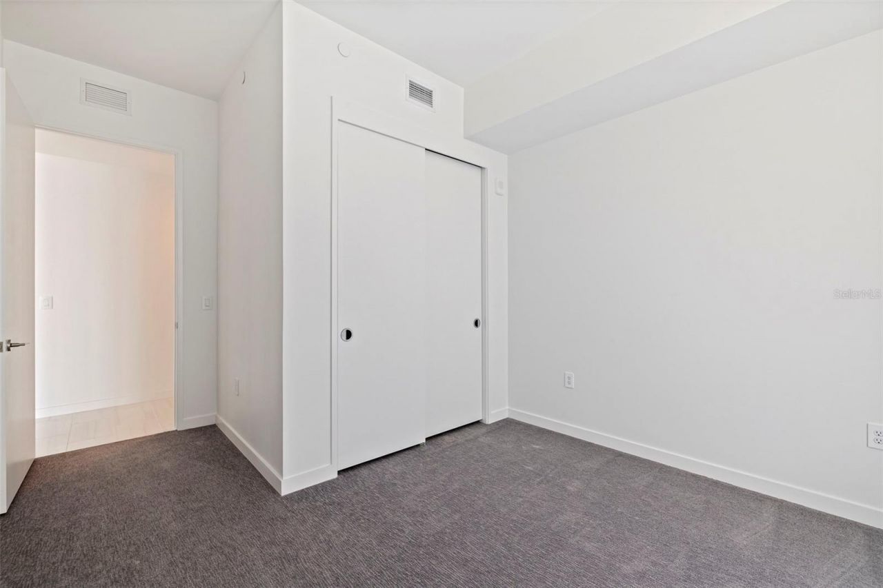 400 Central Avenue, Unit 1105, Saint Petersburg, FL 33701 Photo