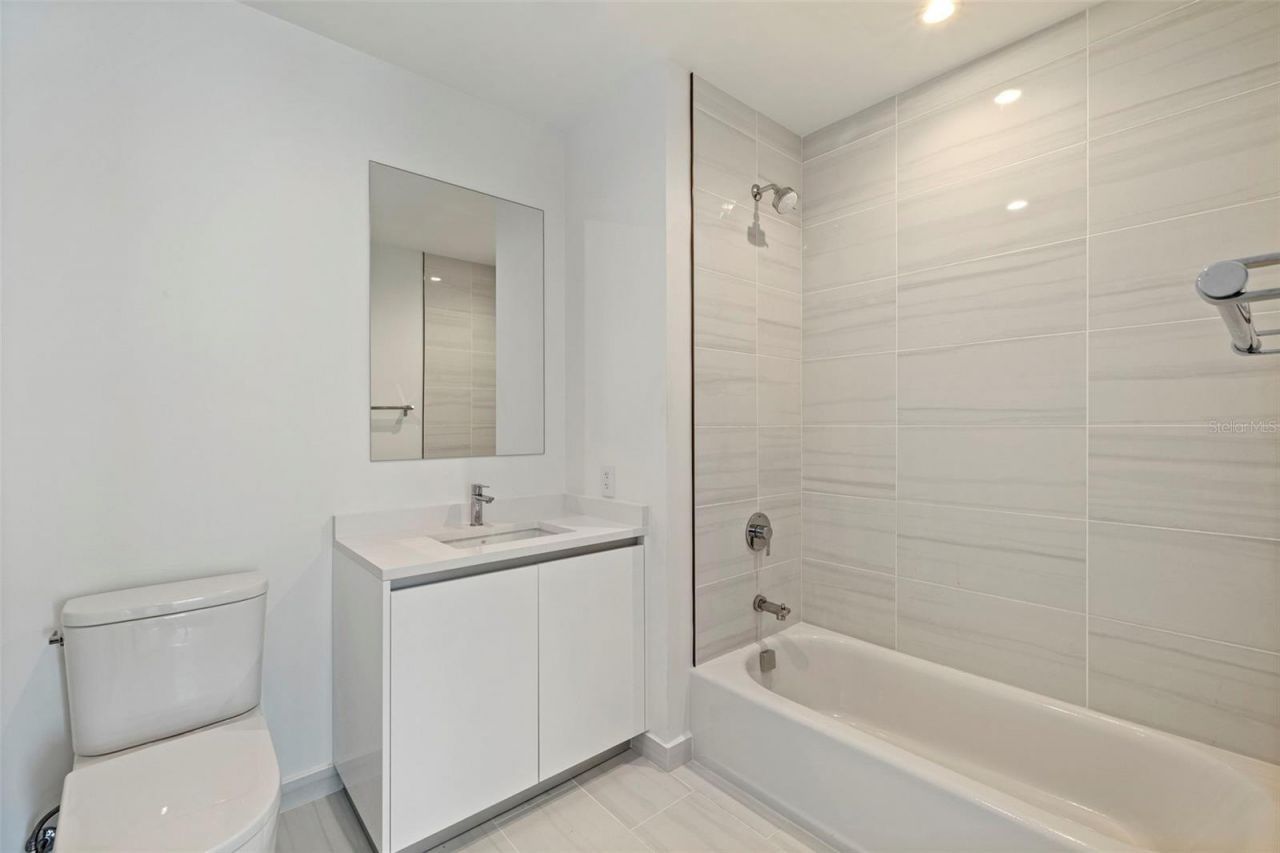 400 Central Avenue, Unit 1105, Saint Petersburg, FL 33701 Photo