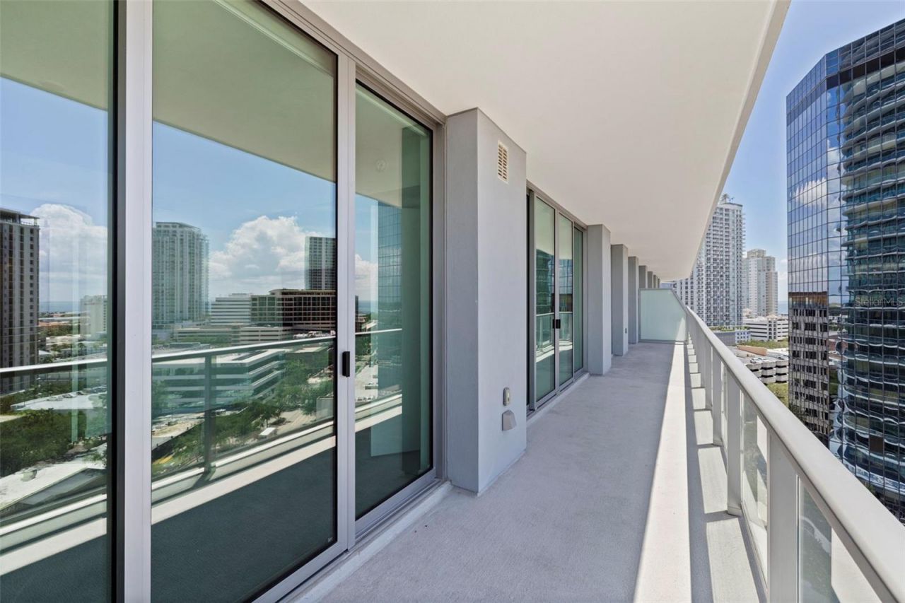 400 Central Avenue, Unit 1105, Saint Petersburg, FL 33701 Photo