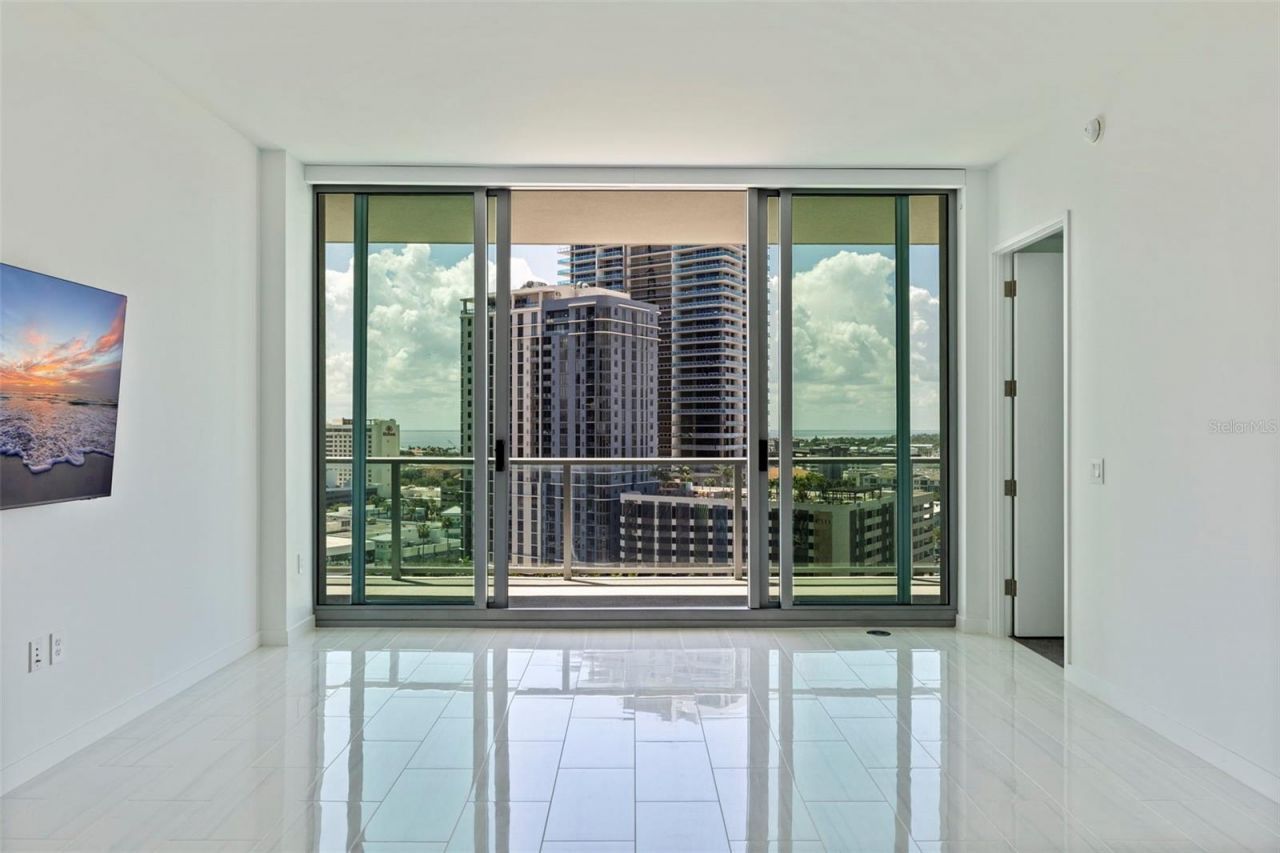 400 Central Avenue, Unit 1105, Saint Petersburg, FL 33701 Photo