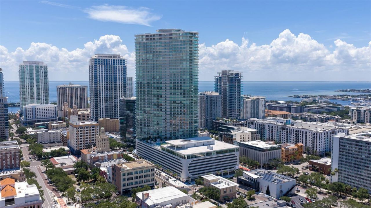 400 Central Avenue, Unit 1105, Saint Petersburg, FL 33701 Photo
