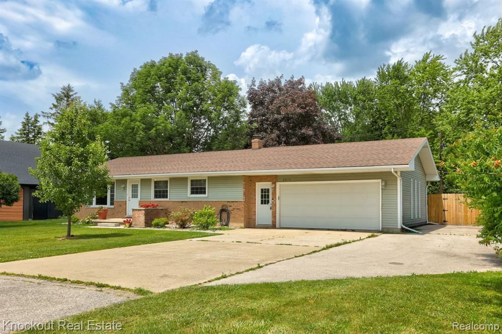 2015 Midland Road, Monitor Township, MI 48706 Main Photo