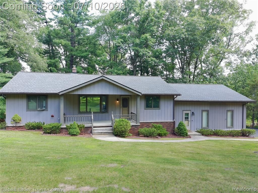 5211 Strawberry Lake Road, Hamburg Township, MI 48189 Main Photo