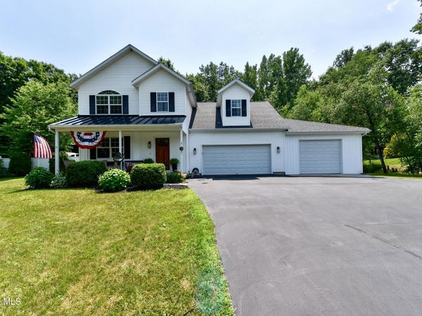3 Eagles Way, Schuylerville, NY 12871