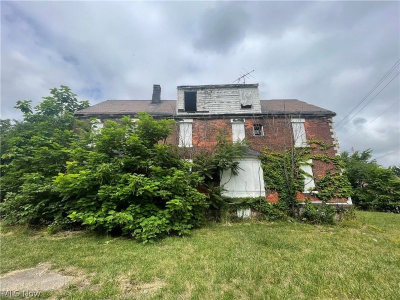 12808 Kinsman Road, Cleveland, OH 44120 Photo 3