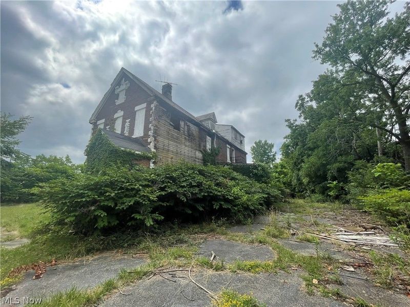 12808 Kinsman Road, Cleveland, OH 44120 Photo 5