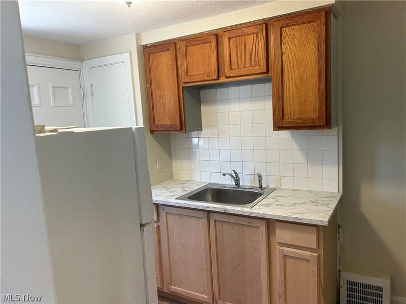3381 Sutton Road, Shaker Heights, OH 44120 Photo 5
