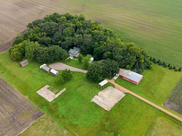 8363 County Road 2, Glencoe, MN 55336