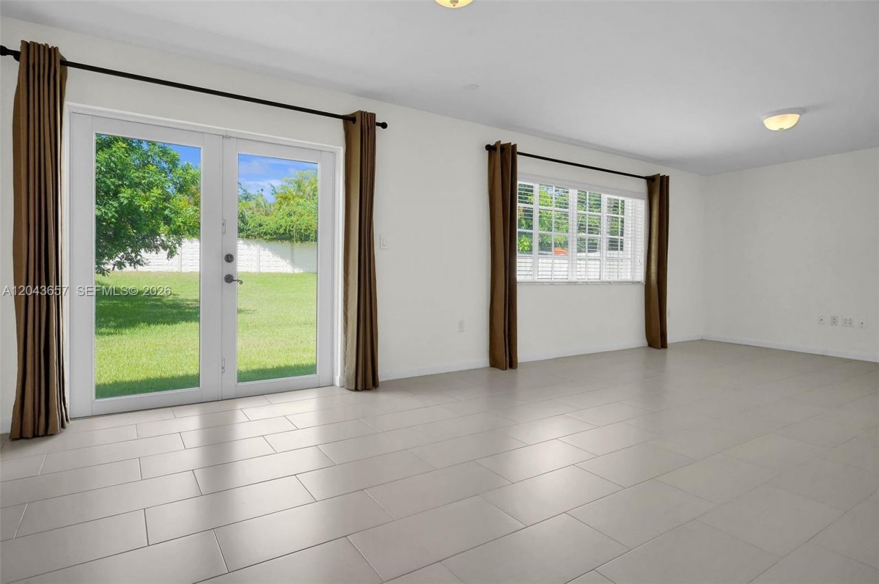 14375 Lake Candlewood Ct , Miami Lakes, FL 33014 Photo