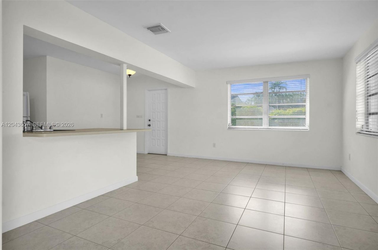 14375 Lake Candlewood Ct , Miami Lakes, FL 33014 Photo