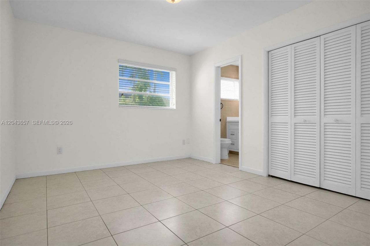 14375 Lake Candlewood Ct , Miami Lakes, FL 33014 Photo